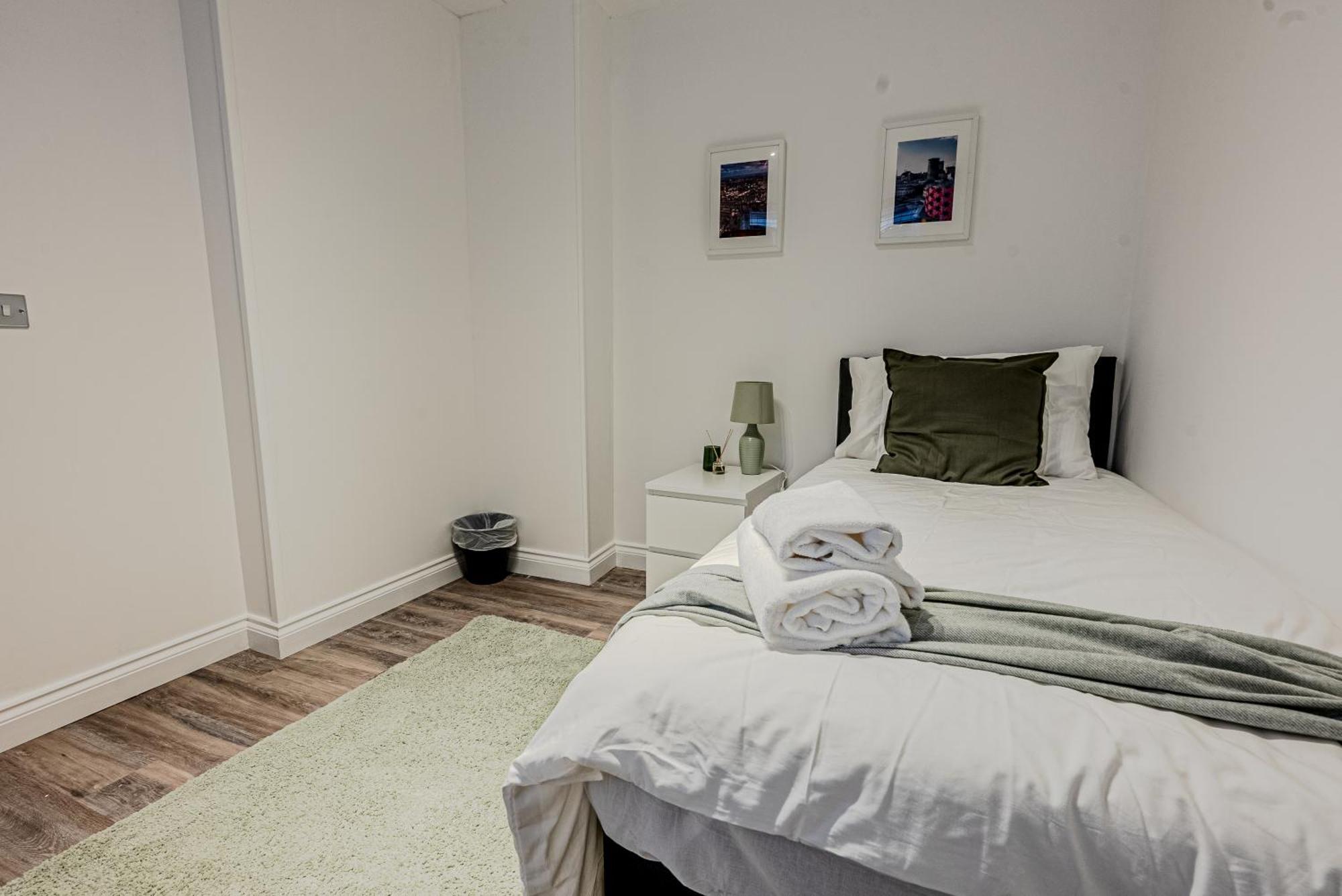 Stunning Three Bedroom Townhouse In The Jewellery Quarter, Birmingham City Centre Sleeps 5- Free Parking Zewnętrze zdjęcie
